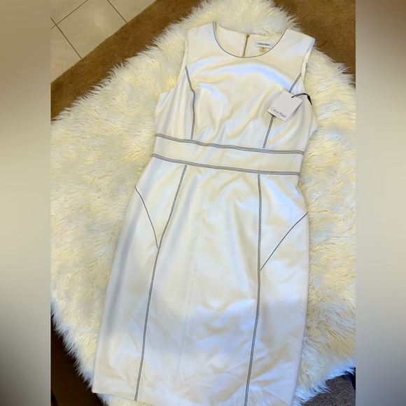 New chic, comfortable sheath dress. - Picture 1 of 1